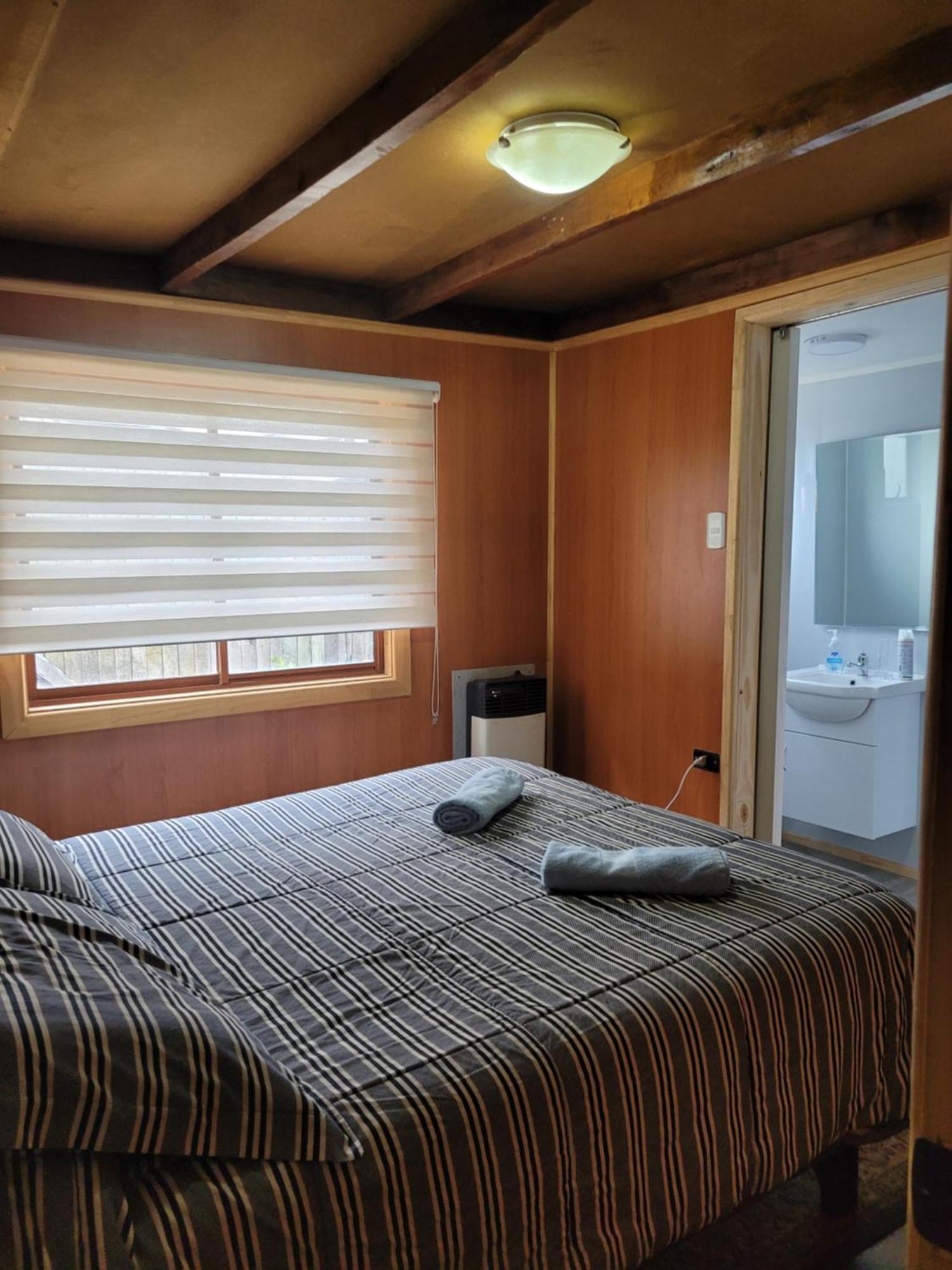 Hostal Traveltour El Campesino プエルト・ナタレス エクステリア 写真